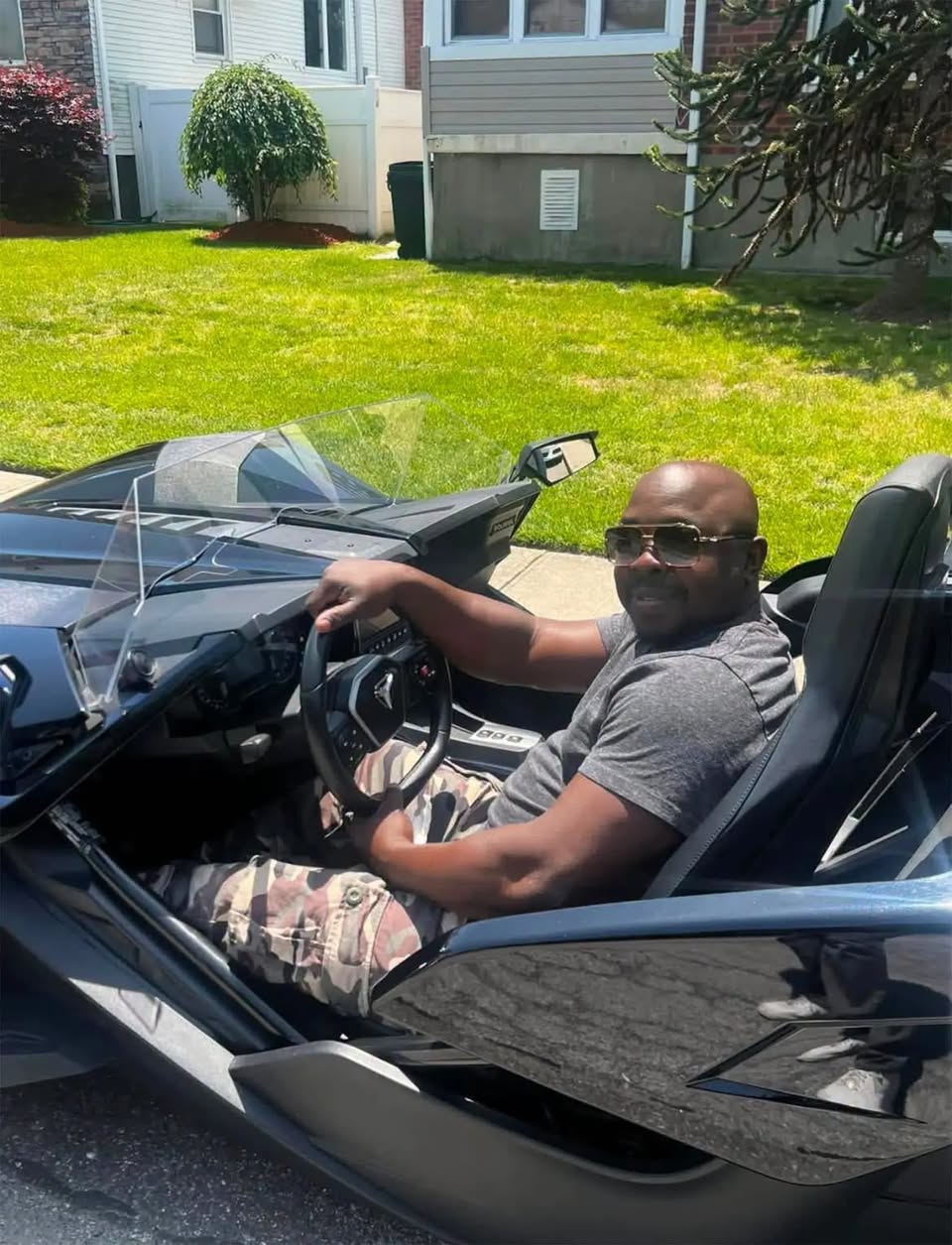 BROOKLYN, New York — Leighton Brown, a 56-year-old New York City Housing Authority (NYCHA) maintenance worker, died after an uprooted tree fell on him during a powerful nor’easter in Brooklyn